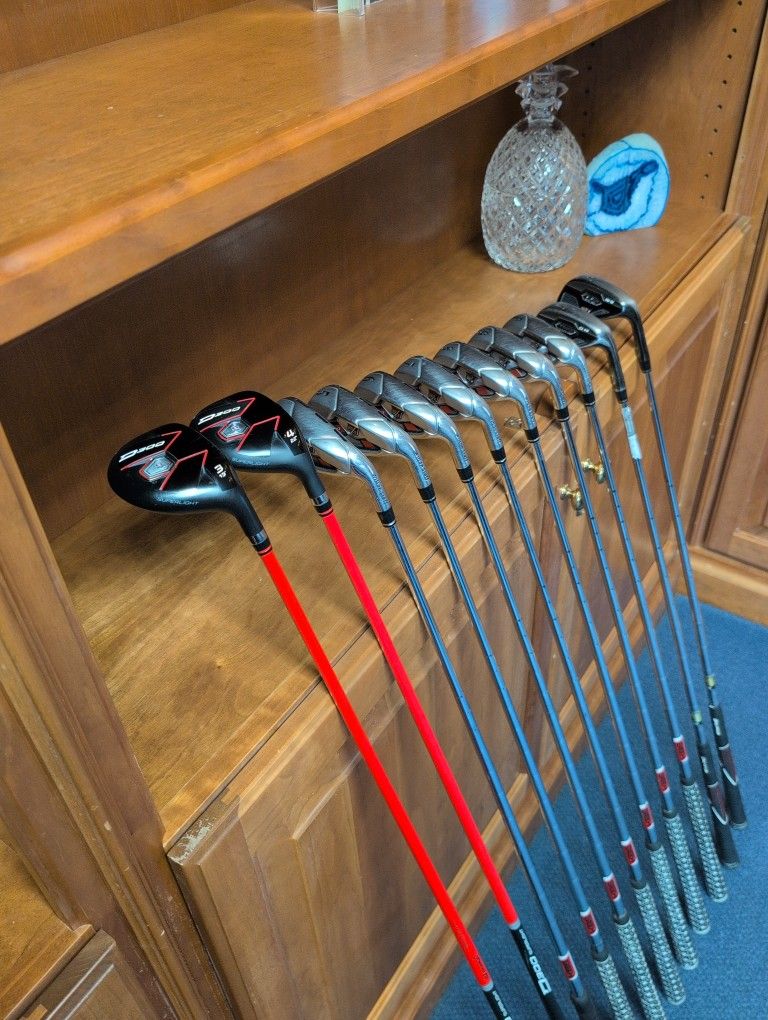 Wilson Staff D300 Irons & Hybrids+ 52, 56 Wedges
