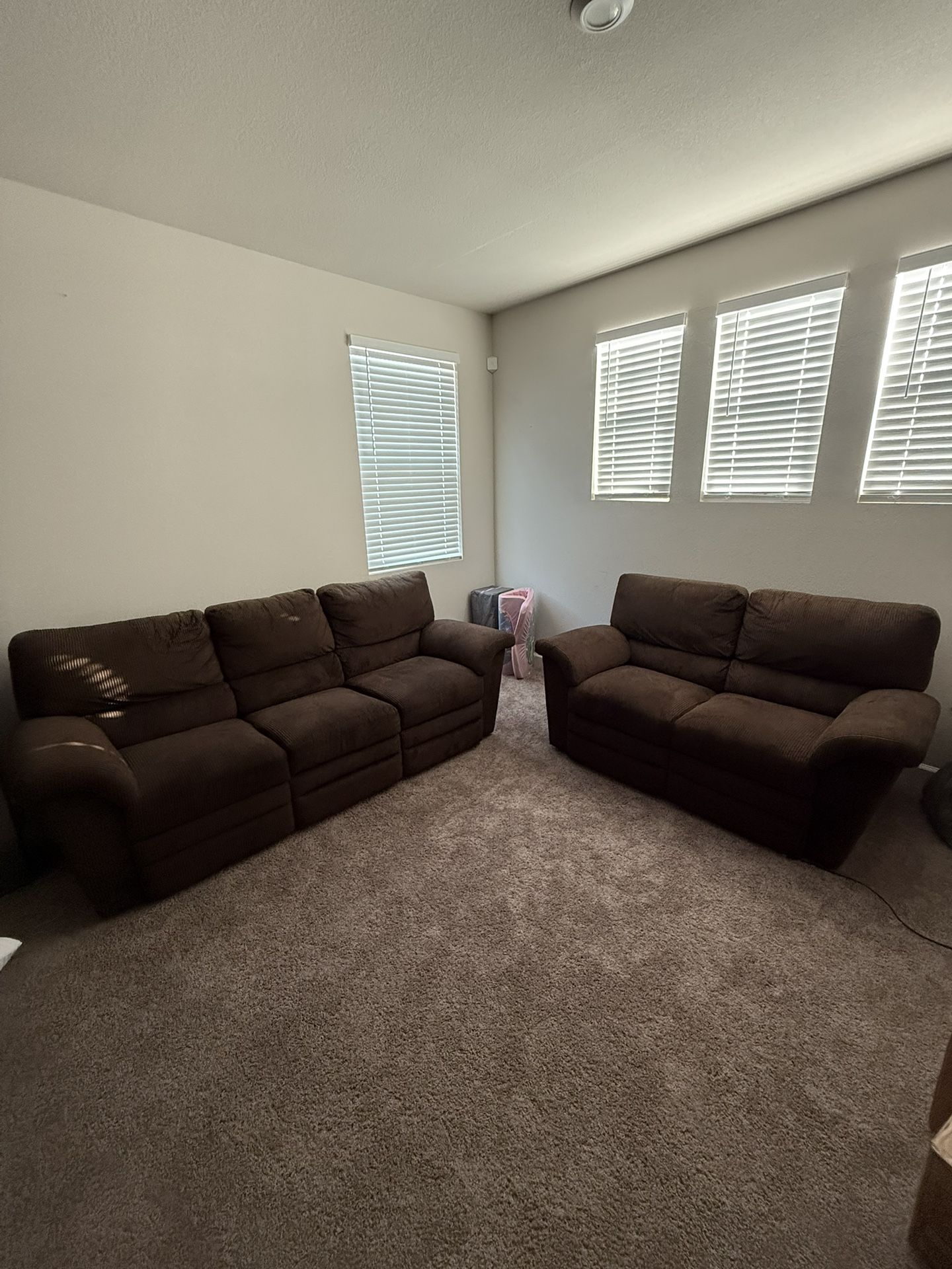 Brown ribbed suede reclinable couch set