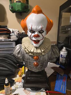 Pennwise custom bust