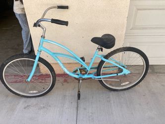 Electra beach cruiser bike