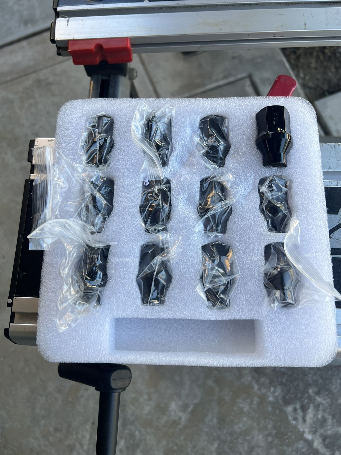 Black Thread Extender Lug Nuts Set Of 12