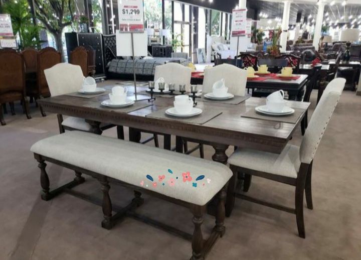 Regent Grayish Brown Dining Set