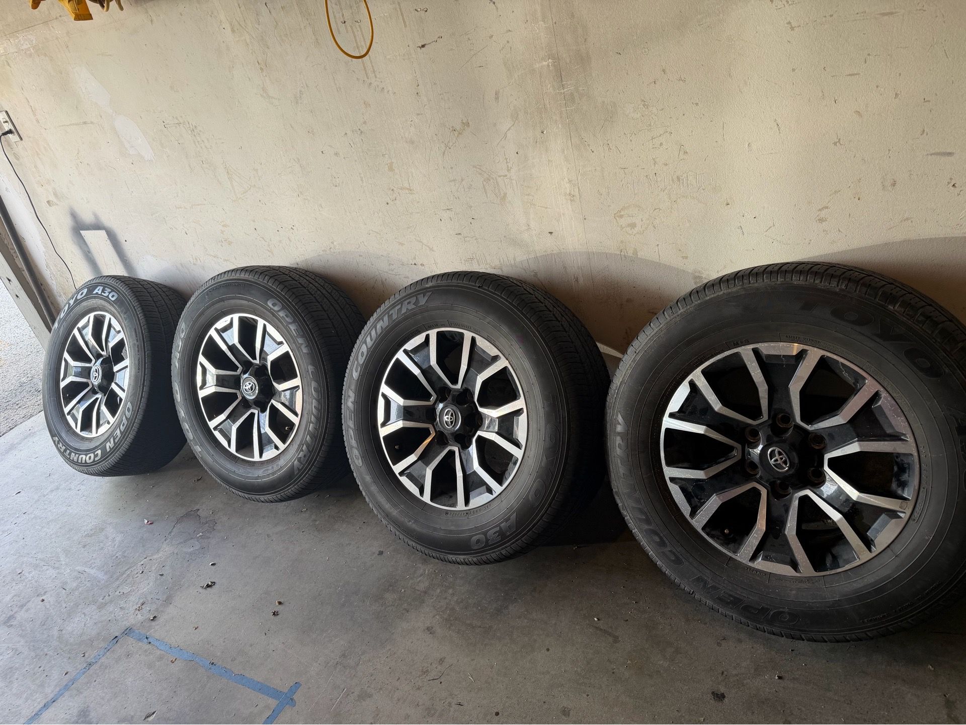 Toyota Tacoma rims 17" $500