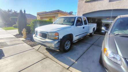 Parts ONLY off NBS Sierra 2WD Long Bed, Good 5.3, Bad Trans, Body and Interior.