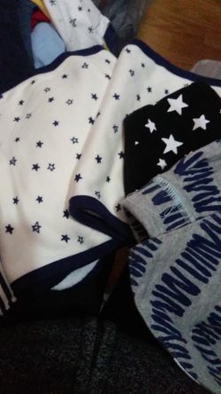 Toallitas nuevas sin etiquetas para recien nacidos 3+2 baberos + 1 pantaloncito