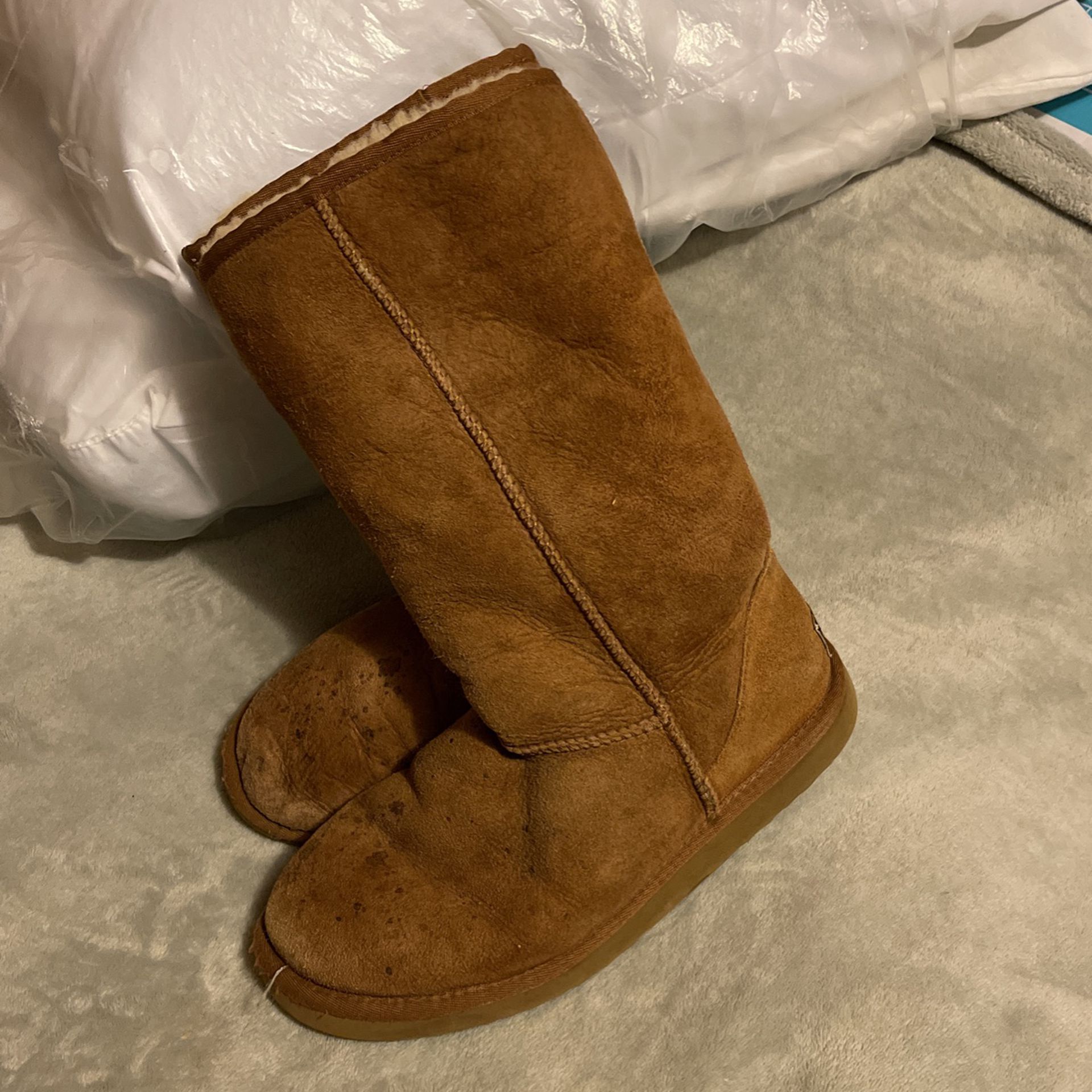 Women And Youth Ugg Boots Great For Cold Winter Size W8