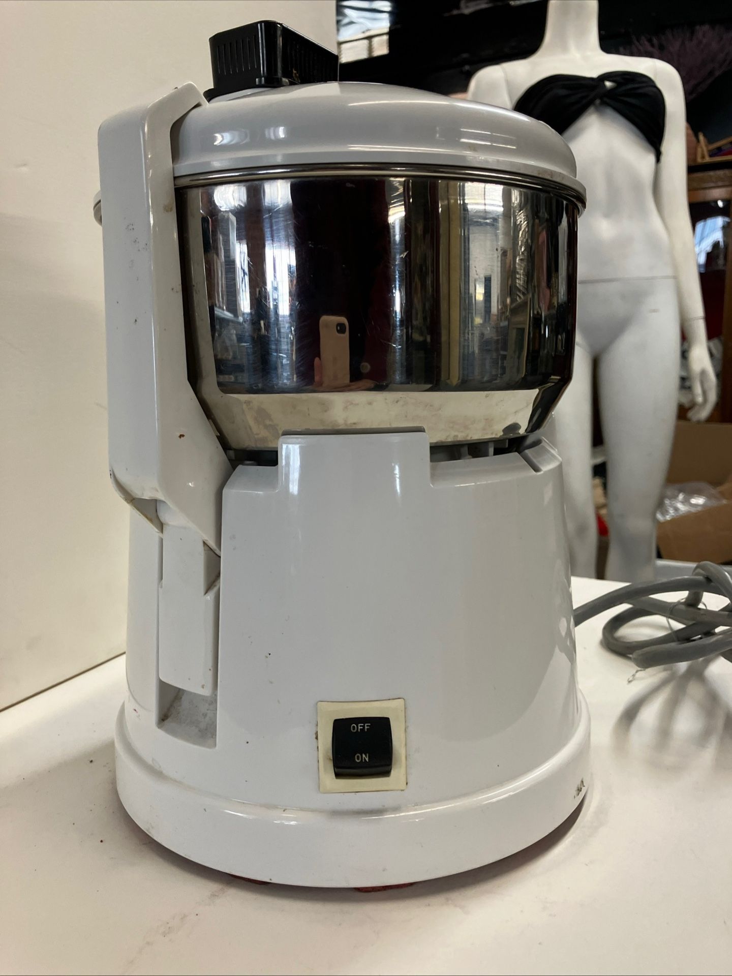 Omega Fruit And Vegetable Juicer