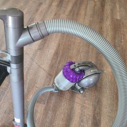 Dyson Vaccum  Animal