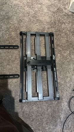 Full Motion TV Wall Mount Bracket
