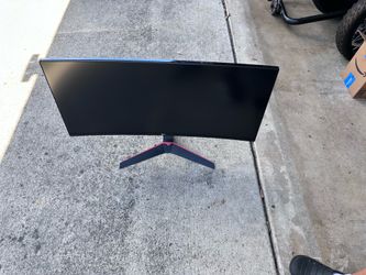 LG 34” Curved Ultrawide Gaming Monitor 144Hz IPS (34UC79G-B)
