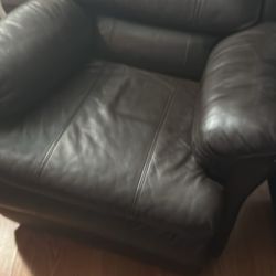 Electric Couch!! Needs To Be Gone!!!
