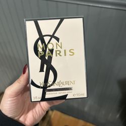 Yves Saint Laurent Mon Paris Eau de Parfum