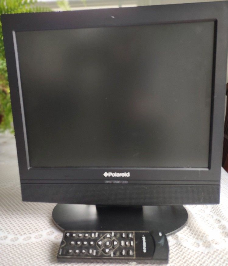 Polaroid Color TV 15"