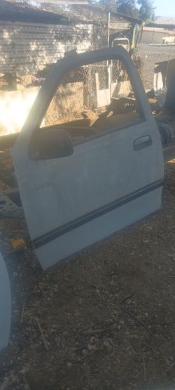Toyota T100 parts