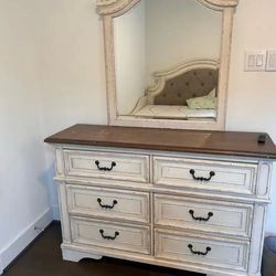 Girls Bedroom Set
