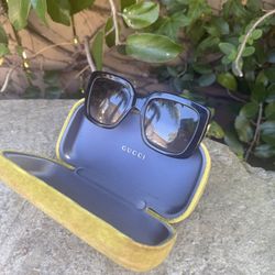 Like new Gucci Sunglasses Woman 
