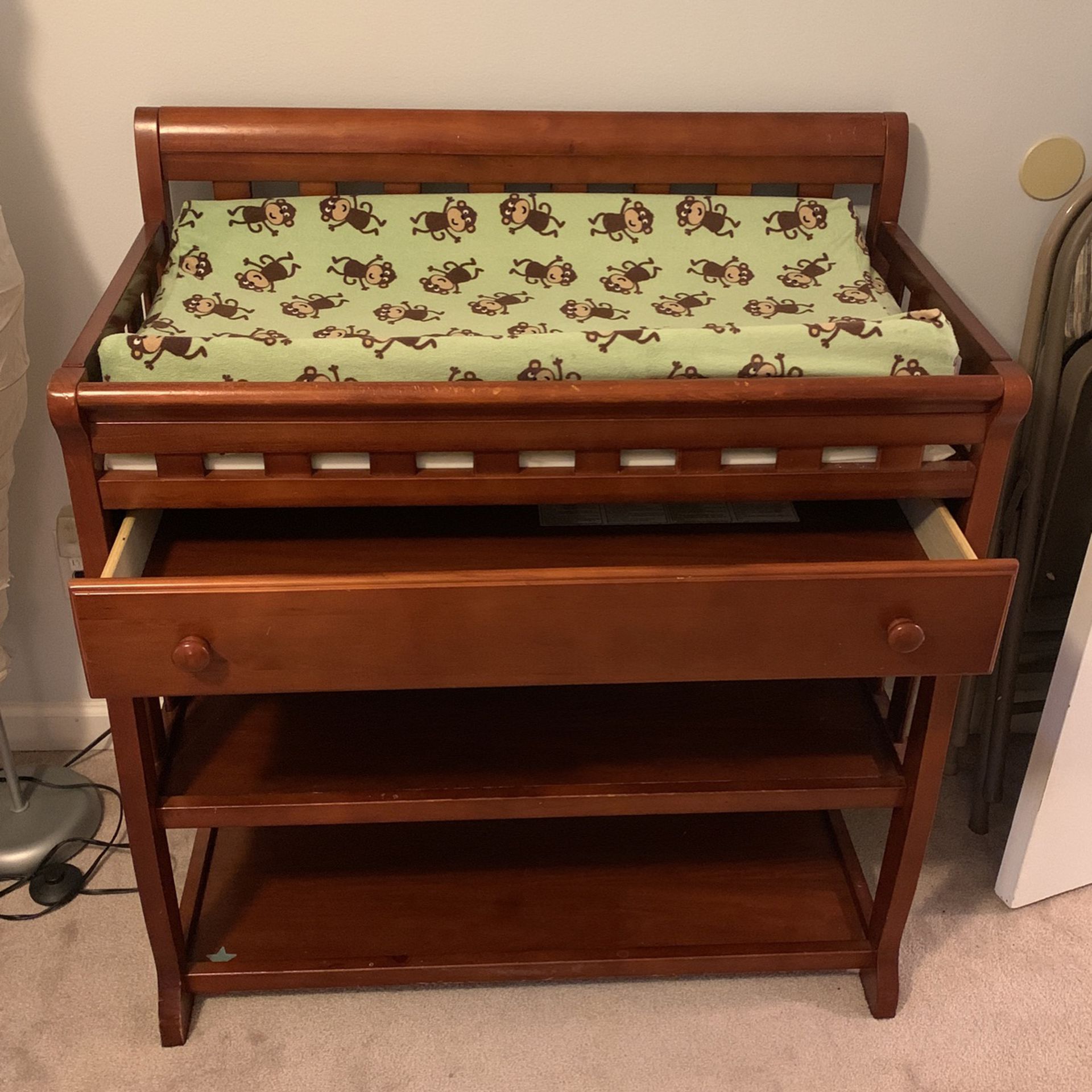 Baby Changing Table With The Pad