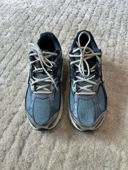 Nike sneaker Size 10