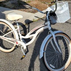 Trek Aluminum women's beach cruiser