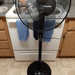 Pelonis Fan, Works Great, Excellent Condition Flamingo and Arville St