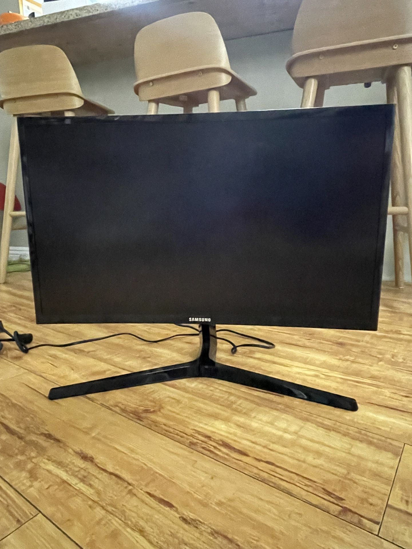 SAMSUNG 24" FHD 1080p CRG5 Curved Gaming Monitor, 144Hz, 4ms, Exclusive Gamer Settings, AMD Radeon FreeSync, Eye Saver Mode, 3000:1 Contrast Ratio, Bl