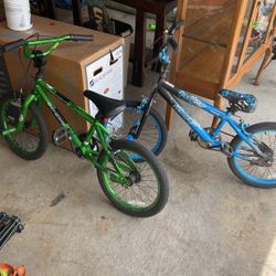 Two Kids Bikes Dos Bicicletas Para Niños 35 Cada Una 35 Each  