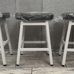 NEW Set Of 3 Counter Height Bar Stools 24 Inch seat high with Bonded Leather Saddle Seats & Heavy Duty Metal Legs