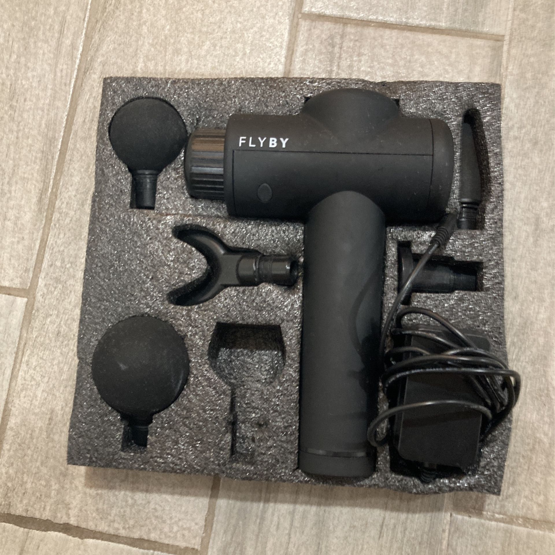 Flyby Massage Gun With 5 Attachments And Charger