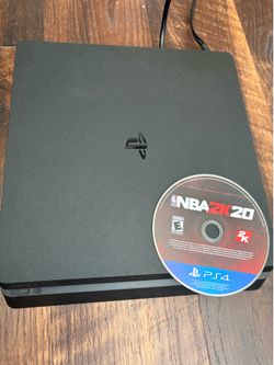 PlayStation 4 ps4 slim with one game and cables