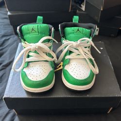 Jordan 1mid 6c 