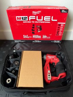 Milwaukee M12 FUEL 12V Lithium-lon Brushless Cordless 4-in-1 Installation 3/8 in. Drill Driver with 4 Tool Head (Tool-Only)
