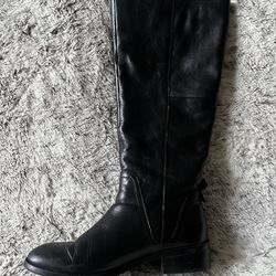 Vintage ALDO Black leather boots size 6.5