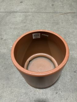 Pot With Inner Saucer