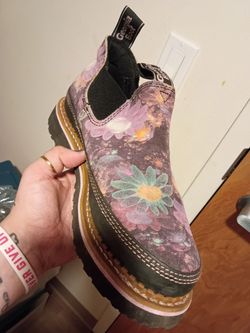 Floral romeos