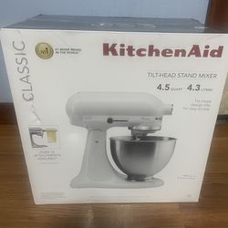 KitchenAid Classic Mixer 4.5 Quart