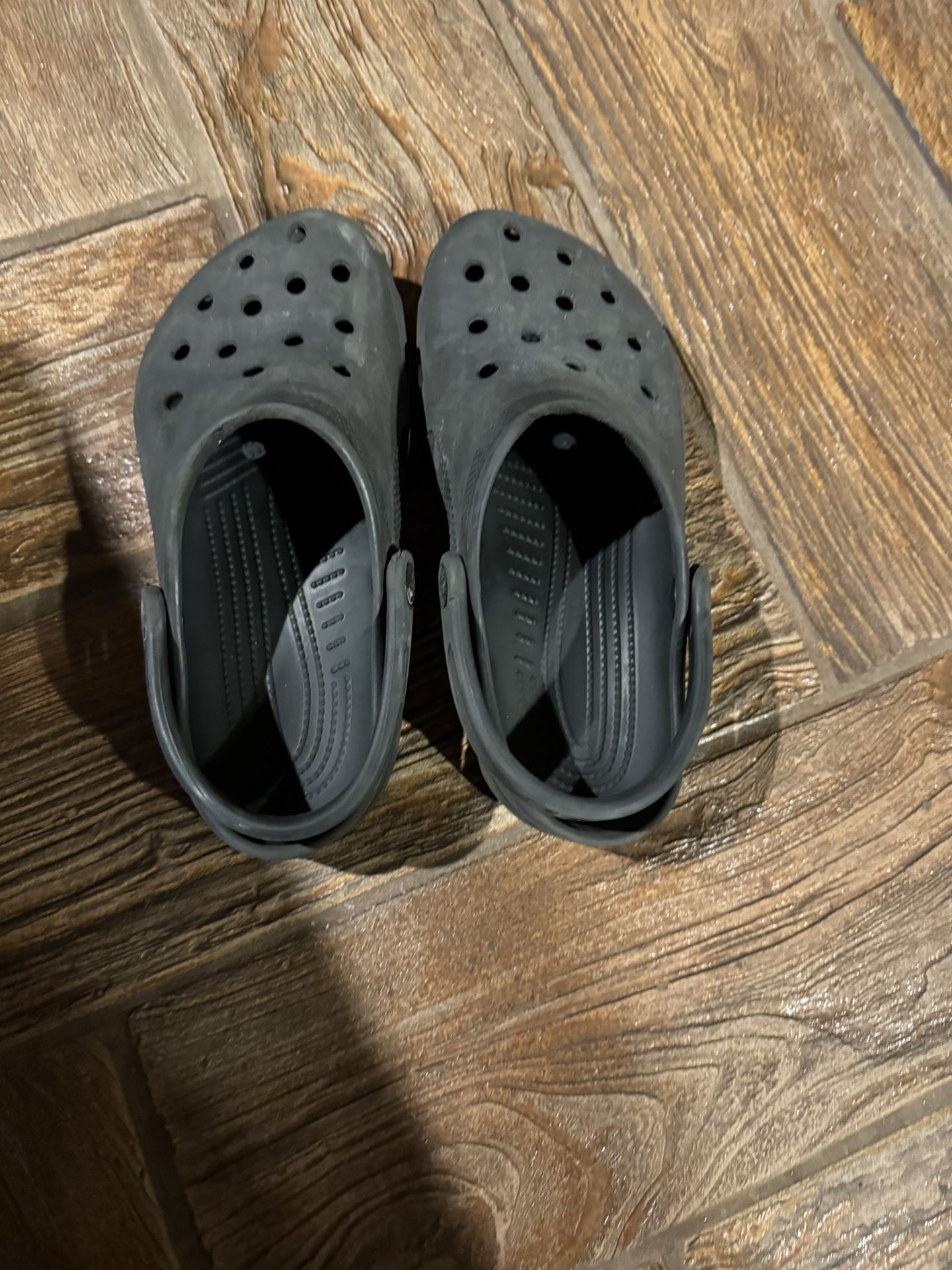Crocs Boys Size 4 Black Color