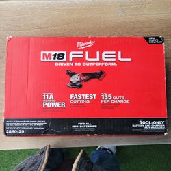 Grinder Milwakee M18 fuel (Tool Only)