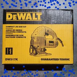 BRAND NEW, DEWALT 5.5 Amp Corded Jig Saw Kit, NUEVA 