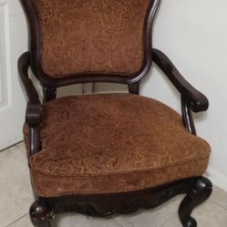 Accent chair