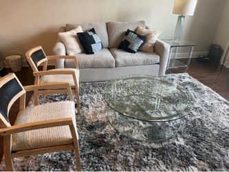 Sofá cama 2 mesas Lámpara alfombra 2 sillas