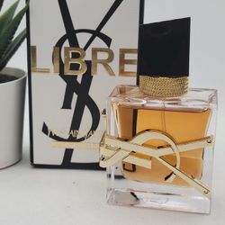 Yves Saint Laurent
 
Libre Eau de Parfum Intense

1 fl  USED 