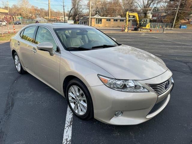 2013 Lexus ES 300h