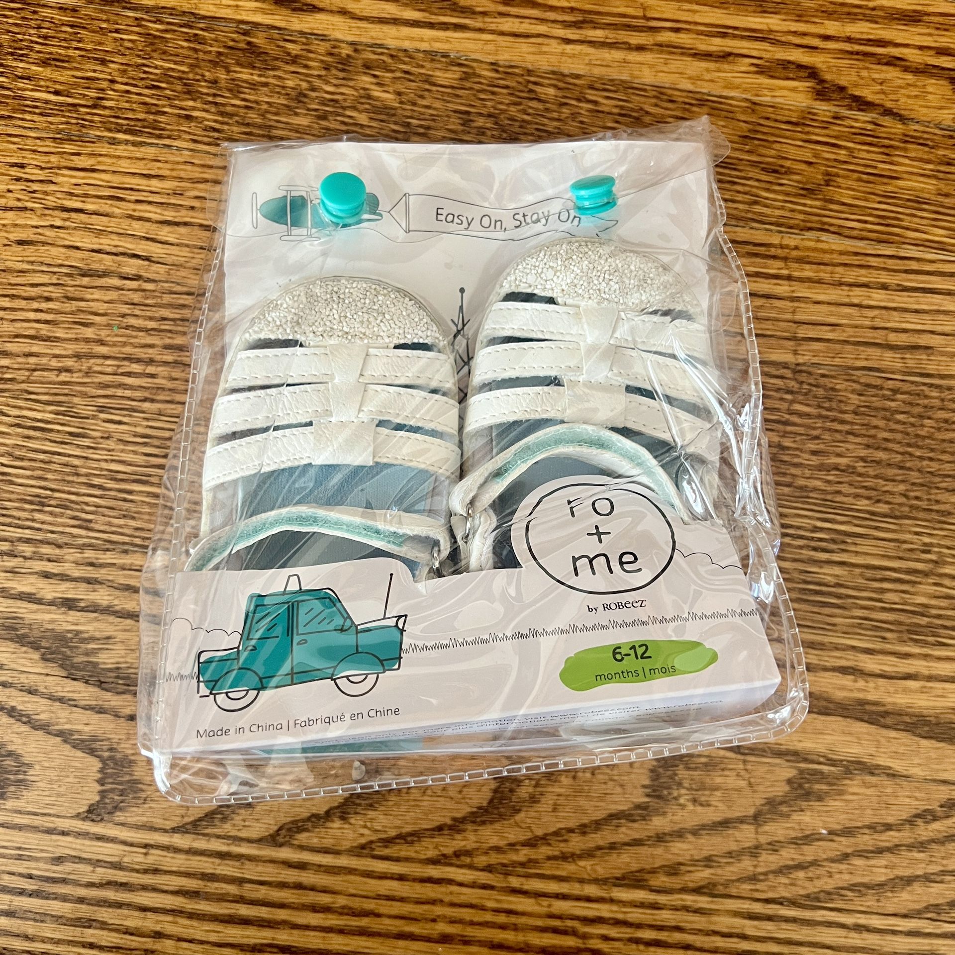 Ro + Me by Robeez infant sandal white 6-12 Months Gently Used