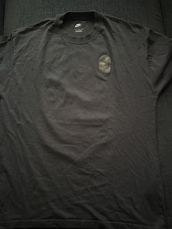 Nike NSW Max90 Rose City Men's T-Shirt in Grey with Vintage Floral Print