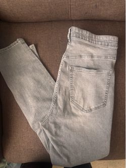 H&M Women's Light Gray High Rise Skinny Jeans