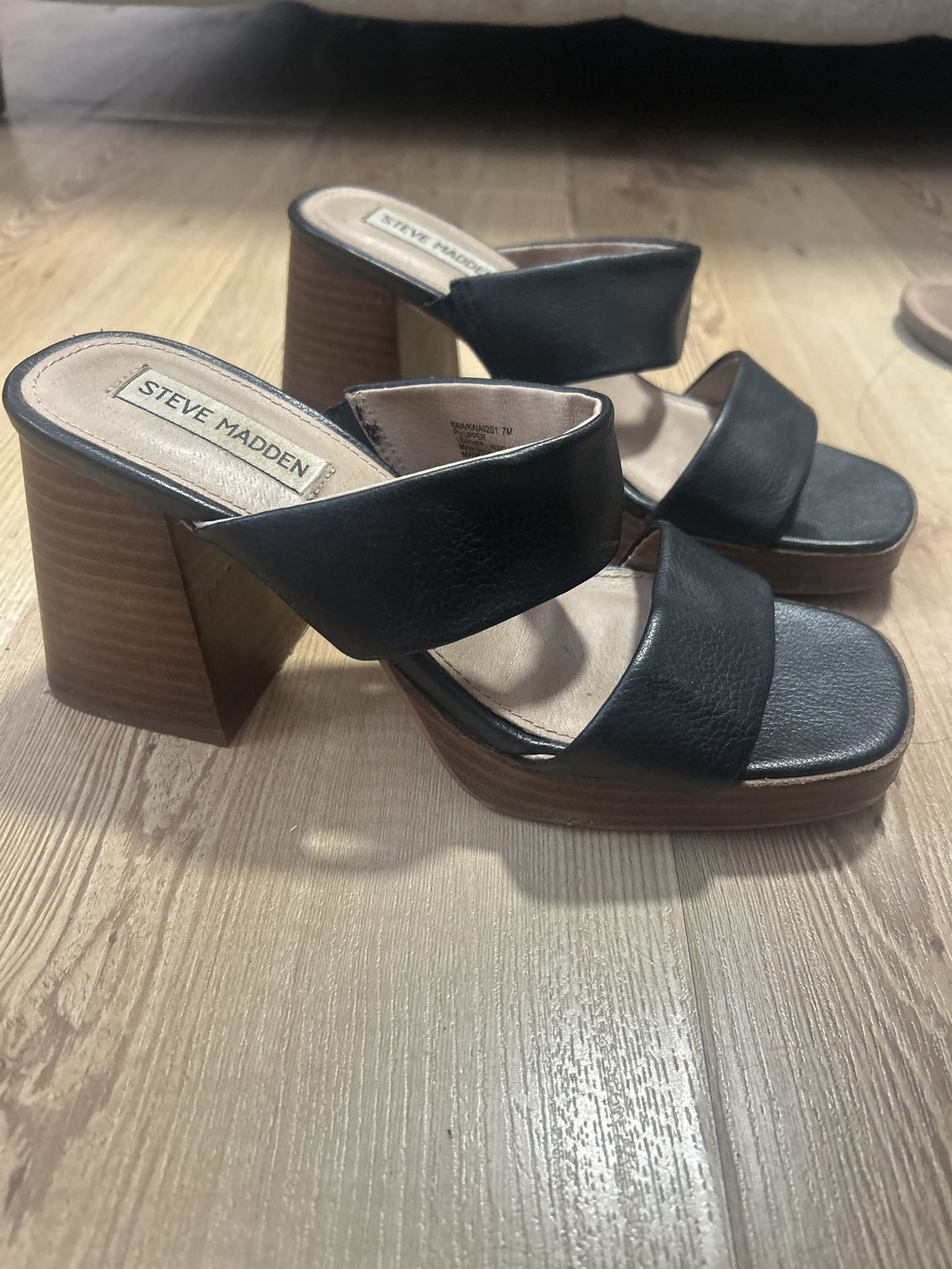 Steve Madden Black Heels 