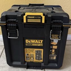 DEWALT ToughSystem 2.0 Compact Deep Tool Box