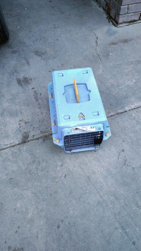 Pet Crate Small Size