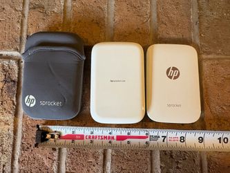 HP SPROCKET 2200 comes with printer, case & micro b charger no paper included