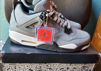 Jordan 4 Retro Cool Grey. Size 10